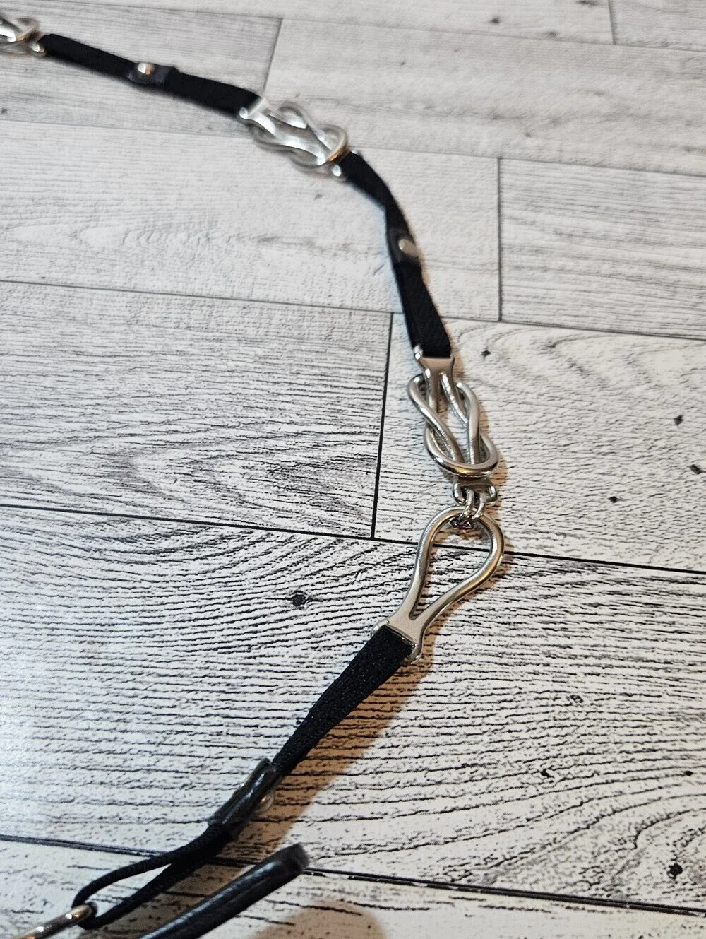 Black Leather And Silver Chain Link Belt 31